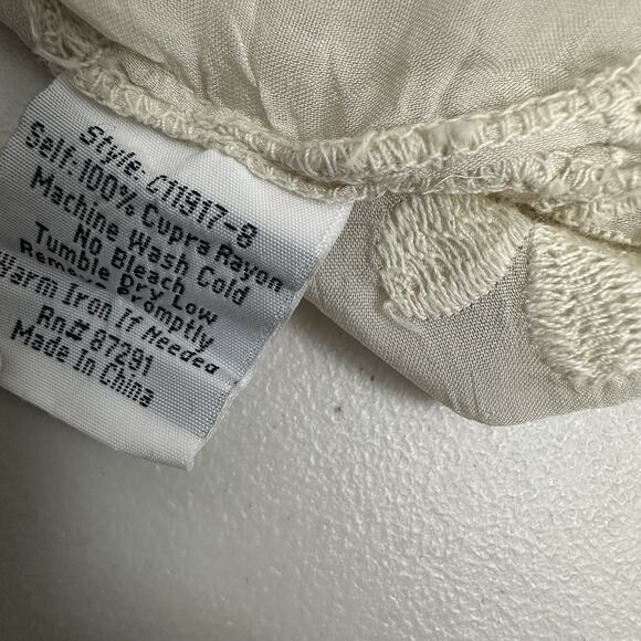 Johnny Was Embroidered Blouse Top Womens Small Beige Boxy Boho Cottagecore - Picture 11 of 14